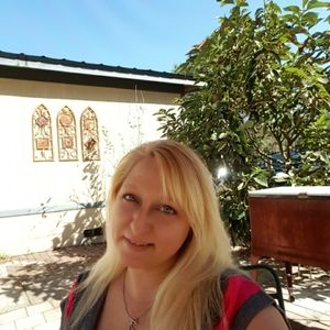 Meet your Posher, Christy